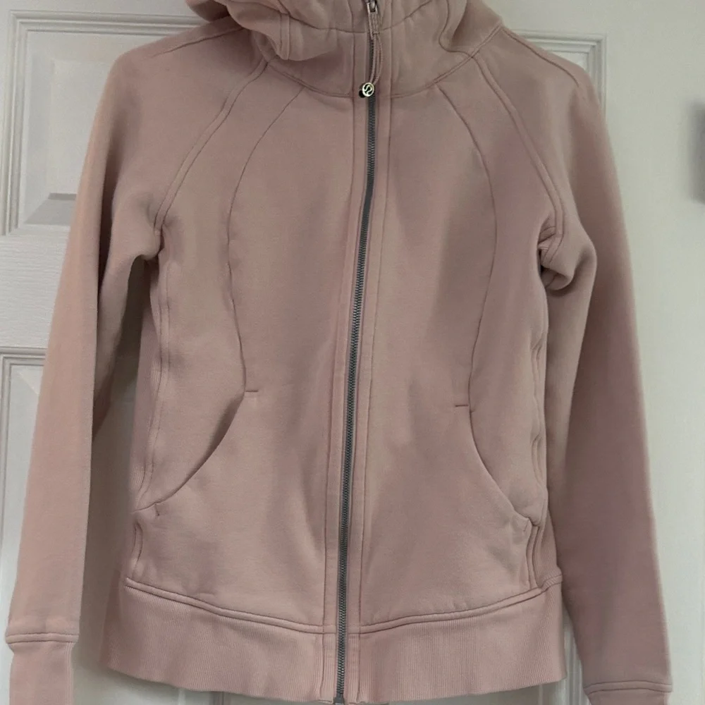 Women’s Lululemon Scuba Blush Light Pink Women's Zip Hoodie size 8 - Picture 4 of 7